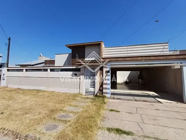 Casa 3 quartos e 2 banheiros, à venda, no bairro Residencial Florença em Sinop