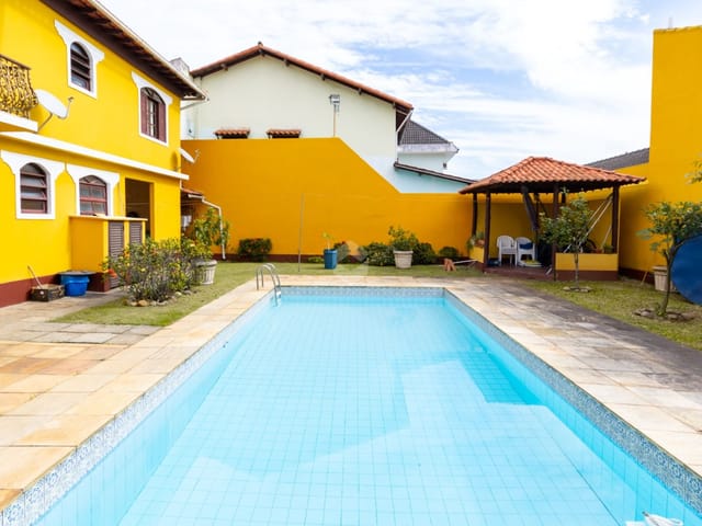Casa com 700m² 4 quartos e 7 banheiros, à venda, no bairro Barra da Tijuca em Rio de Janeiro