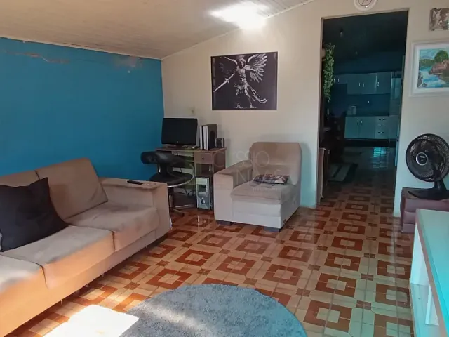Casa com 432m² 2 quartos e 2 banheiros, à venda, no bairro Vila Nova em Apucarana