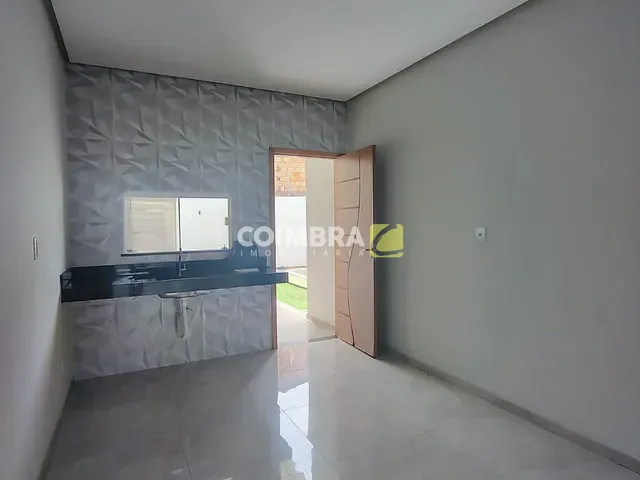 Casa 3 quartos e 2 banheiros, à venda ou para alugar, no bairro Amparo em Santarém