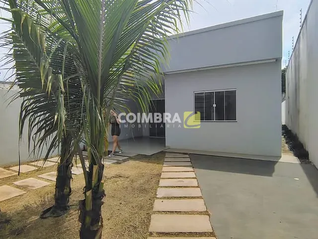Casa 3 quartos e 2 banheiros, à venda ou para alugar, no bairro Amparo em Santarém