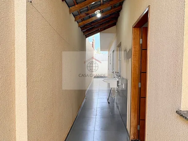Casa com 125m² 3 quartos e 1 banheiro, para alugar, no bairro Jardim Nobre V em Rolândia