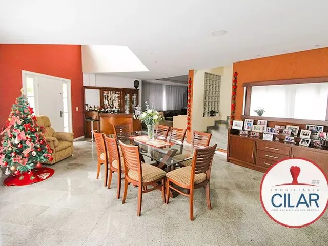 Casa com 655m² 6 quartos e 6 banheiros, à venda, no bairro Barreirinha em Curitiba