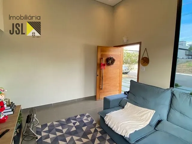Casa com 250m² 3 quartos e 3 banheiros, à venda, no bairro Reserva do Vale em Caçapava