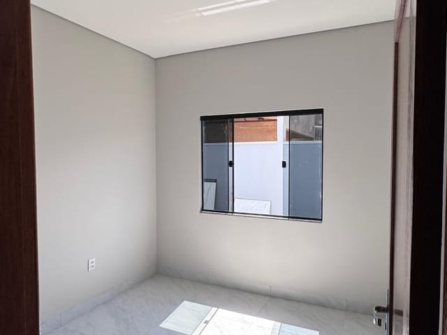 Casa com 300m² 3 quartos e 1 banheiro, à venda, no bairro Loteamento Jardim Tropical em Sinop