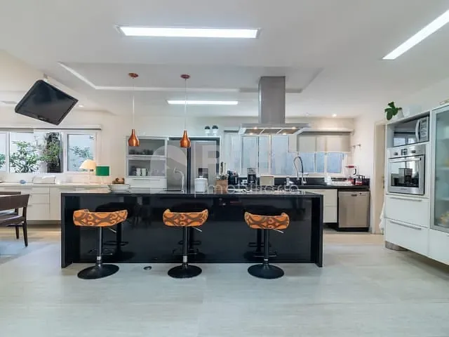 Casa com 600m² 5 quartos e 7 banheiros, à venda, no bairro Brooklin em São Paulo