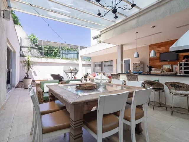 Casa com 600m² 5 quartos e 7 banheiros, à venda, no bairro Brooklin em São Paulo