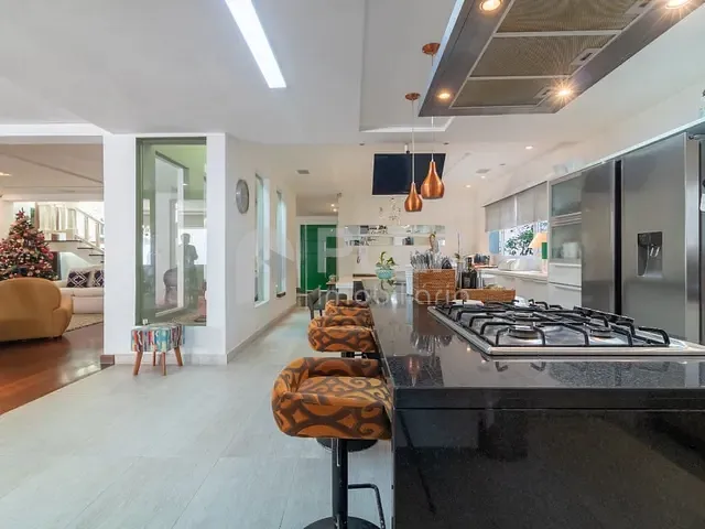 Casa com 600m² 5 quartos e 7 banheiros, à venda, no bairro Brooklin em São Paulo