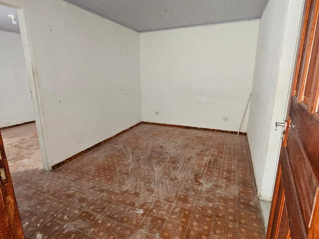 Foto do Casa - CASA TÉRREA INDEPENDENTE PARA LOCAÇÃO 60m² - 2 DORM - SALA - CZ - BANHEIRO - VAGA - QUINTAL- SÃO PAULO - SP | Rocha Marqueze Imóveis