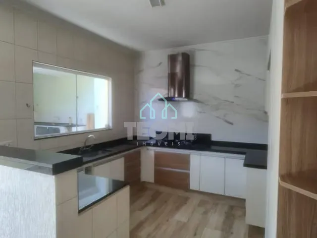 Casa com 300m² 6 quartos e 7 banheiros, à venda ou para alugar, no bairro Bel Recanto em Taubaté