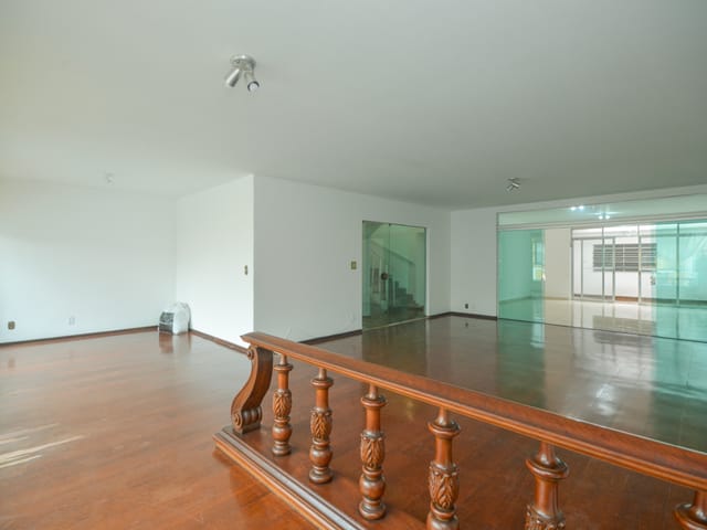 Casa com 600m² 3 quartos e 5 banheiros, à venda, no bairro Jardim da Glória em São Paulo