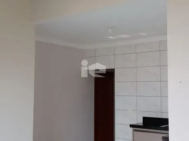 Casa 3 quartos e 1 banheiro, para alugar, no bairro Jardim Nobre em Rolândia