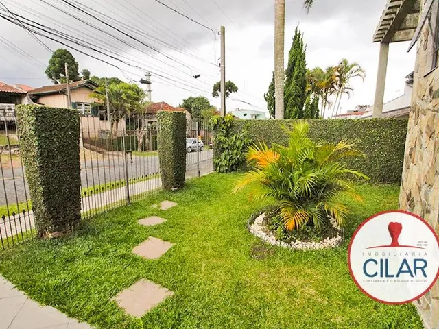 Casa 5 quartos e 2 banheiros, à venda, no bairro Capão Raso em Curitiba