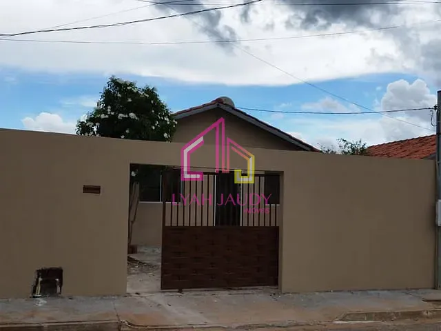 Casa com 200m² 2 quartos e 1 banheiro, à venda, no bairro São Matheus em Várzea Grande