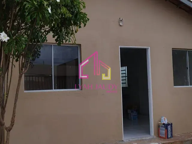Casa com 200m² 2 quartos e 1 banheiro, à venda, no bairro São Matheus em Várzea Grande