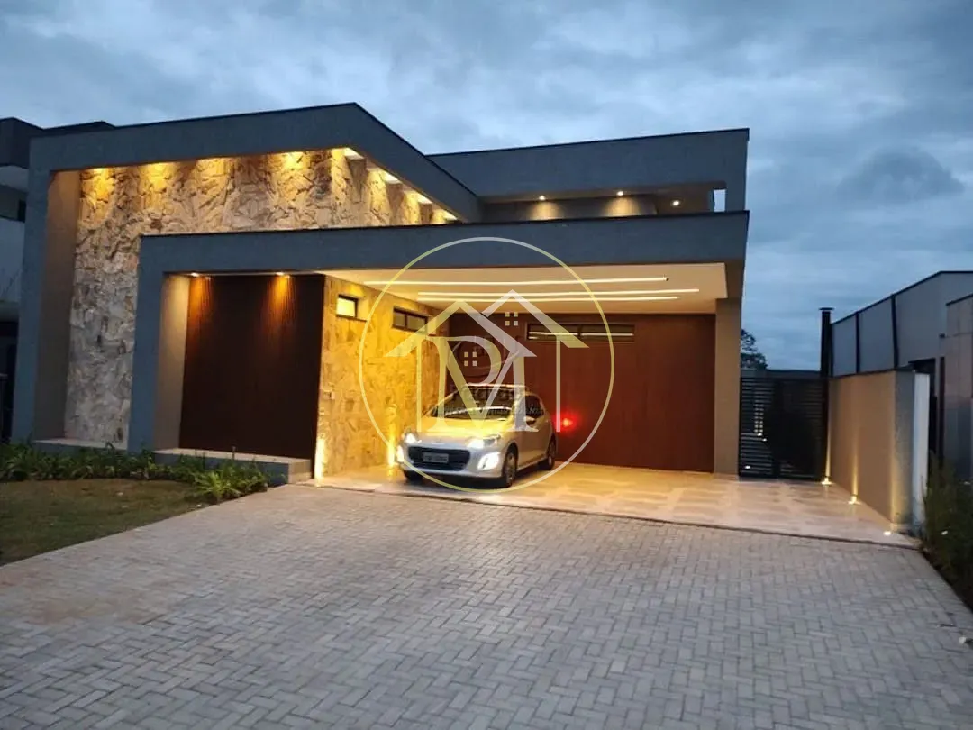 Casa, 3 quartos, 243 m² - Foto 1