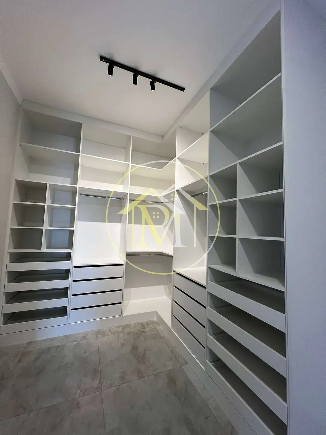 Casa, 3 quartos, 243 m² - Foto 15