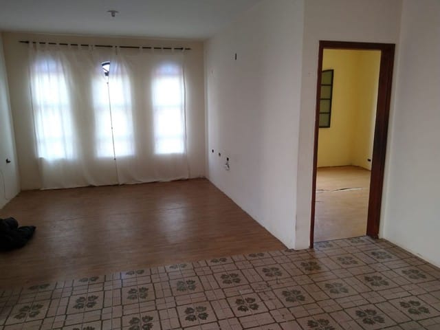 Casa com 145m² 3 quartos e 2 banheiros, à venda, no bairro Parque das Américas em Mauá