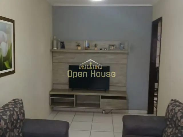 Casa 4 quartos e 3 banheiros, à venda, no bairro Vila Rica em Volta Redonda