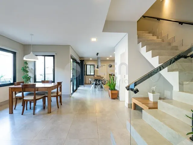 Casa com 240m² 3 quartos e 4 banheiros, à venda, no bairro Brooklin em São Paulo