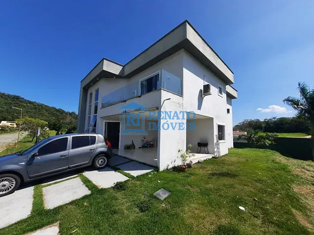 Casa com 450m² 3 quartos e 2 banheiros, à venda, no bairro Ubatiba em Maricá
