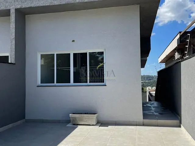 Casa com 175m² 3 quartos e 2 banheiros, à venda, no bairro Jardim São Marcos em Bom Jesus dos Perdões