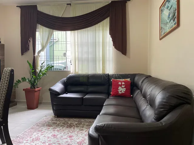 Casa com 313m² 3 quartos e 3 banheiros, à venda, no bairro Jardim Apucarana em Apucarana