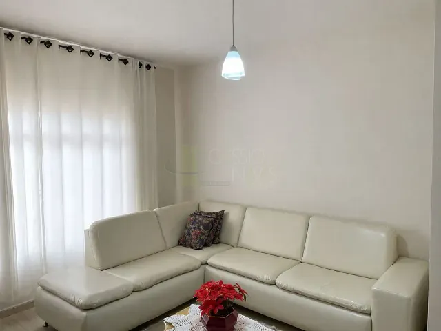 Casa com 313m² 3 quartos e 3 banheiros, à venda, no bairro Jardim Apucarana em Apucarana
