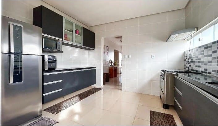 Casa, 3 quartos, 175 m² - Foto 4