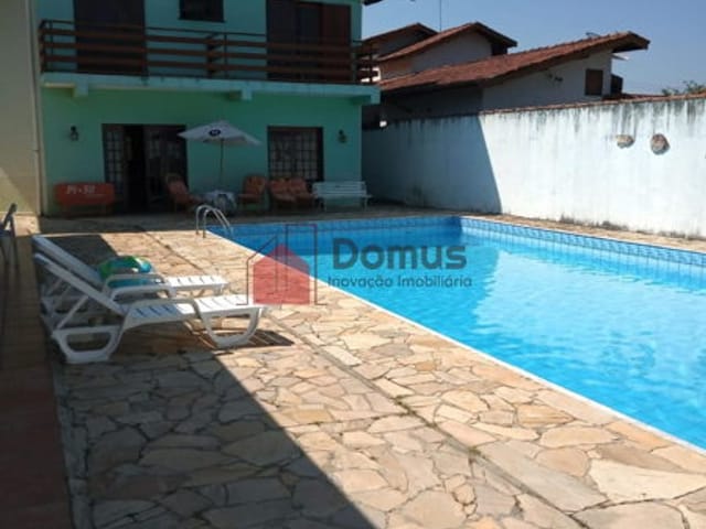 Casa à venda, no bairro Jardim Residencial Doutor Lessa em Pindamonhangaba
