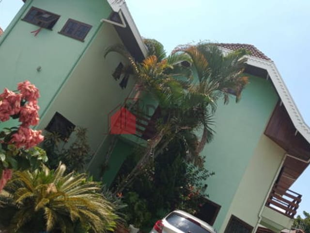 Casa à venda, no bairro Jardim Residencial Doutor Lessa em Pindamonhangaba