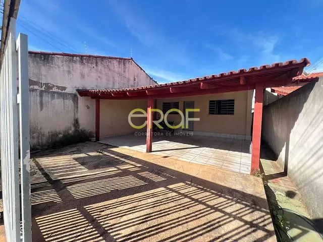 Casa 3 quartos e 2 banheiros, à venda, no bairro Formosinha em Formosa