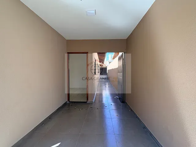 Casa com 150m² 3 quartos e 2 banheiros, à venda, no bairro Jardim Caviúna em Rolândia