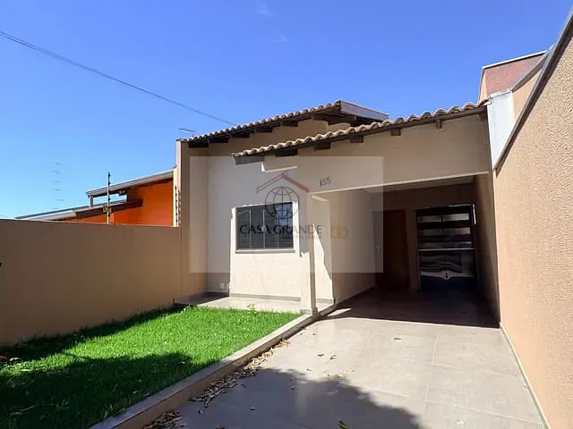 Casa com 150m² 3 quartos e 2 banheiros, à venda, no bairro Jardim Caviúna em Rolândia
