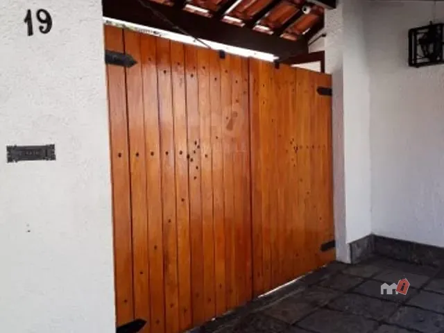 Casa com 4200m², à venda, no bairro Vila Militar em Petrópolis