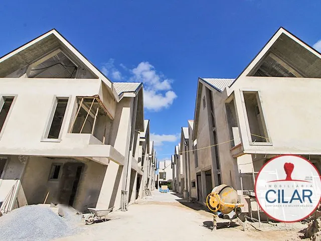 Casa 4 quartos e 5 banheiros, à venda, no bairro Ahú em Curitiba