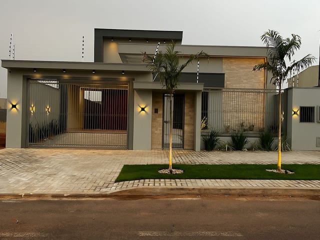 Casa com 360m² 3 quartos e 1 banheiro, à venda, no bairro Jardim Curitiba em Sinop