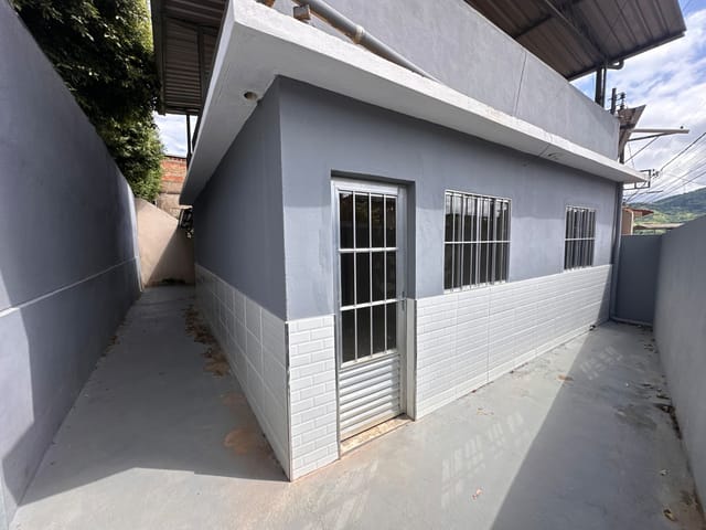 Casa 2 quartos e 1 banheiro, à venda, no bairro Bairro da Paz em Astolfo Dutra