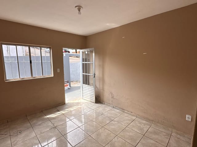 Casa 2 quartos e 1 banheiro, à venda, no bairro Bairro da Paz em Astolfo Dutra
