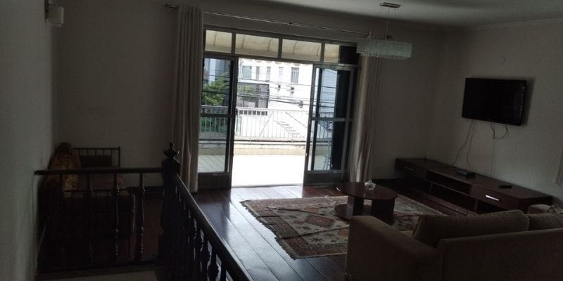 Casa com 230m² 4 quartos e 3 banheiros, à venda, no bairro Boqueirão em Santos