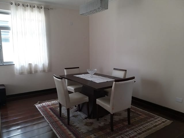 Casa com 230m² 4 quartos e 3 banheiros, à venda, no bairro Boqueirão em Santos