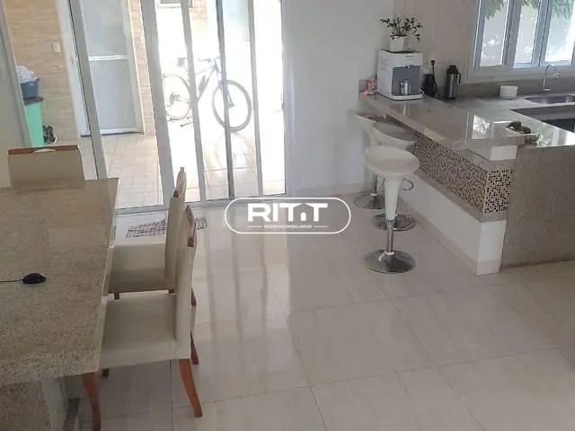 Casa com 279m² 3 quartos e 2 banheiros, à venda, no bairro Parque Ortolândia em Hortolândia