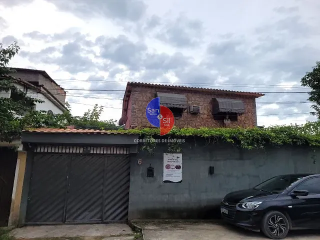 Casa com 720m² 3 quartos e 3 banheiros, à venda, no bairro Praia do Imperador (Praia de Mauá) em Magé