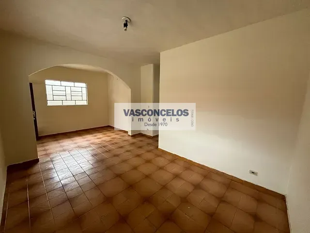 Casa com 250m² 3 quartos e 2 banheiros, para alugar, no bairro Jardim Alvorada em São José dos Campos