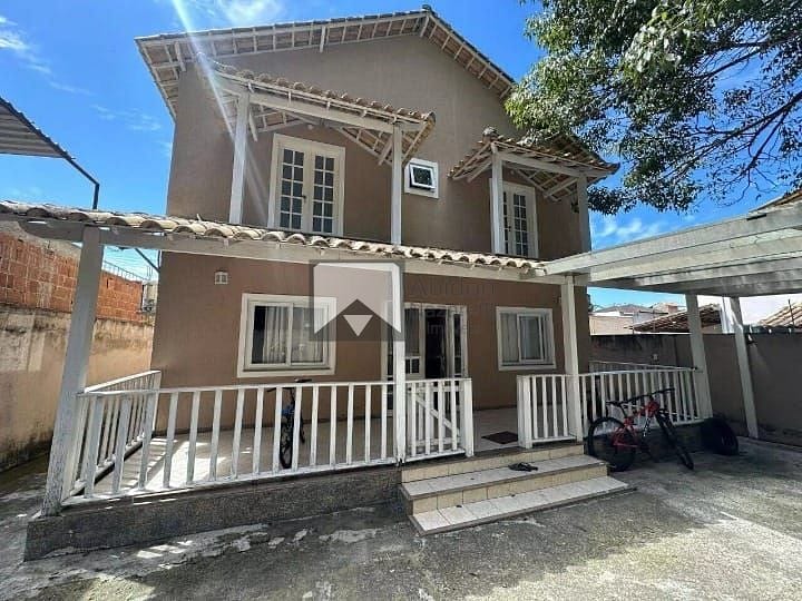 Casa, 5 quartos, 206 m² - Foto 1