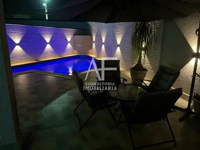 Casa com 250m² 3 quartos e 3 banheiros, à venda, no bairro Condomínio Residencial Tecoara em Taubaté
