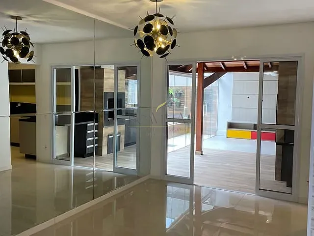 Casa 3 quartos e 3 banheiros, à venda, no bairro Vila Esperia ou Giglio em Atibaia