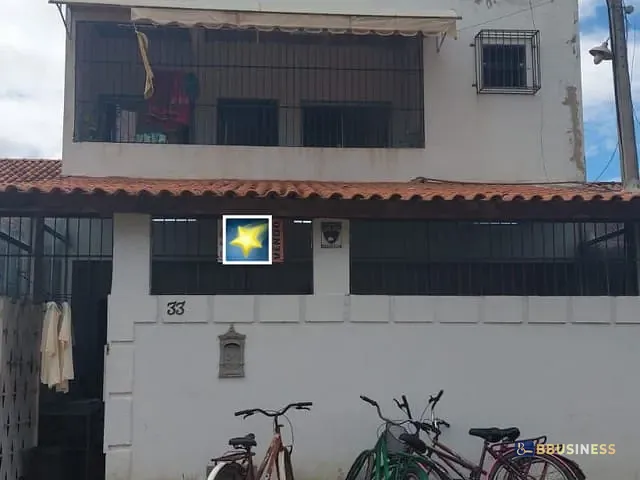 Casa com 210m² 2 quartos e 3 banheiros, à venda, no bairro Parque Jóquei Club em Campos dos Goytacazes