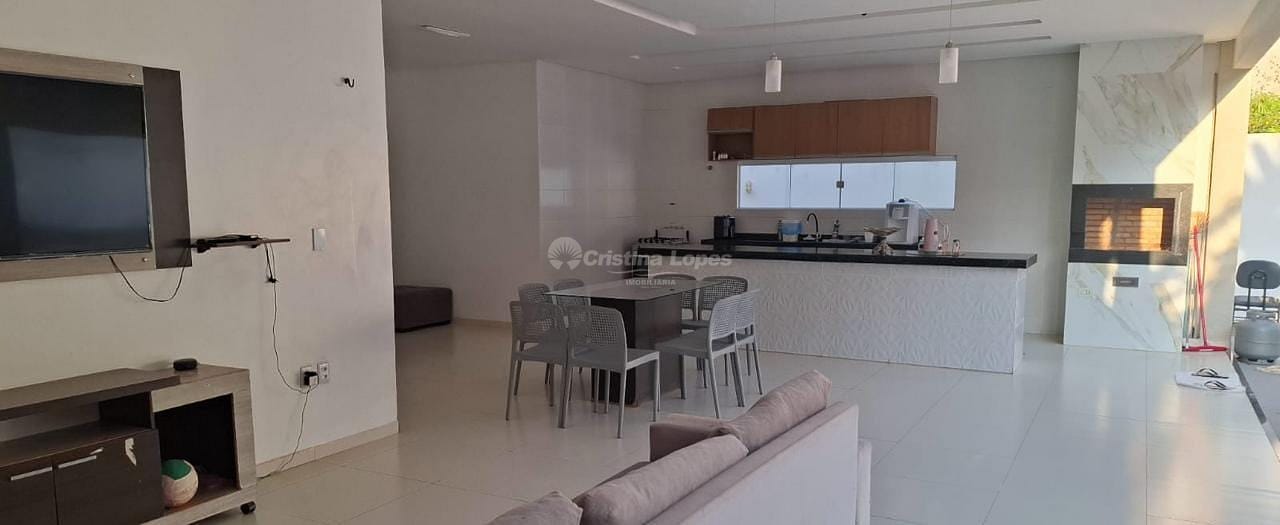Casa, 3 quartos, 238 m² - Foto 3