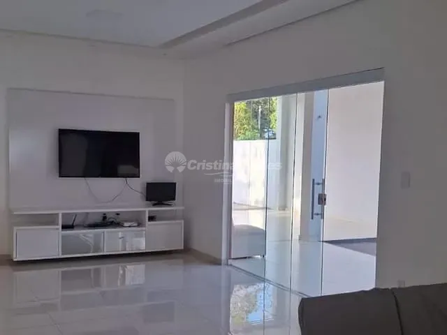 Casa com 750m² 3 quartos e 3 banheiros, à venda, no bairro Novo Uruguai em Teresina